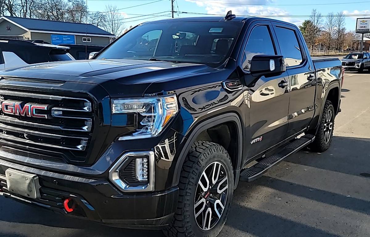 2020 GMC Sierra AT4 with only 50,000km